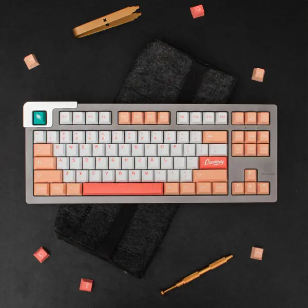 GMK+ Peaches Cherry Custom Keycaps Set