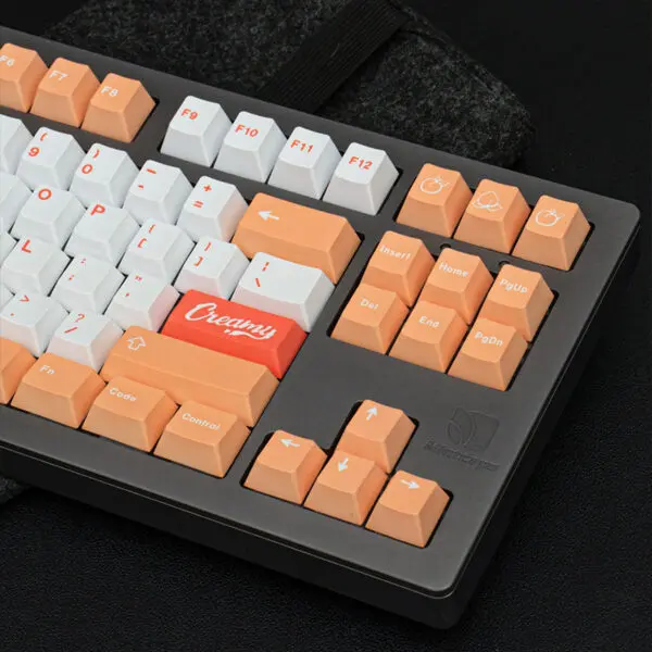 GMK+ Peaches Cherry Custom Keycaps Set