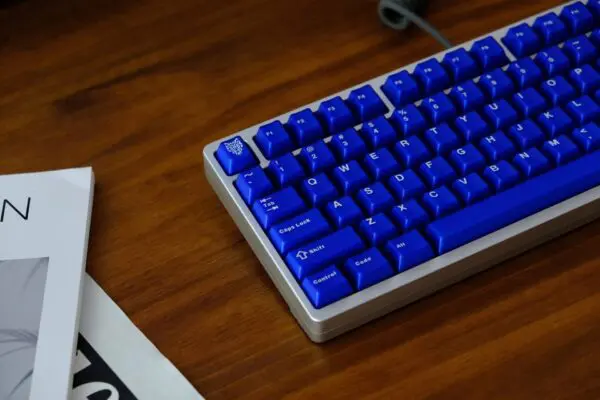 GMK+ Intense Blue Cherry Custom Keycap Set